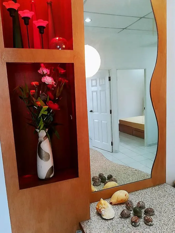 Max Budget Hideout Apartment Bayan Lepas