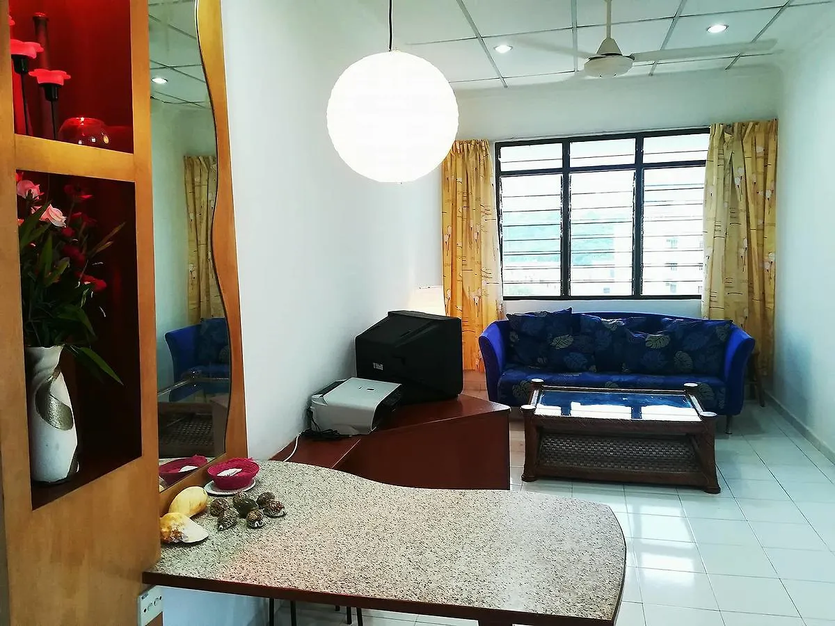 Max Budget Hideout Apartment Bayan Lepas